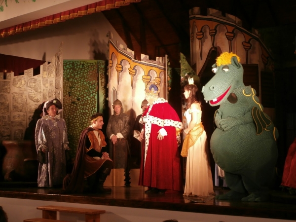 Tolcsván járt Süsü a sárkány